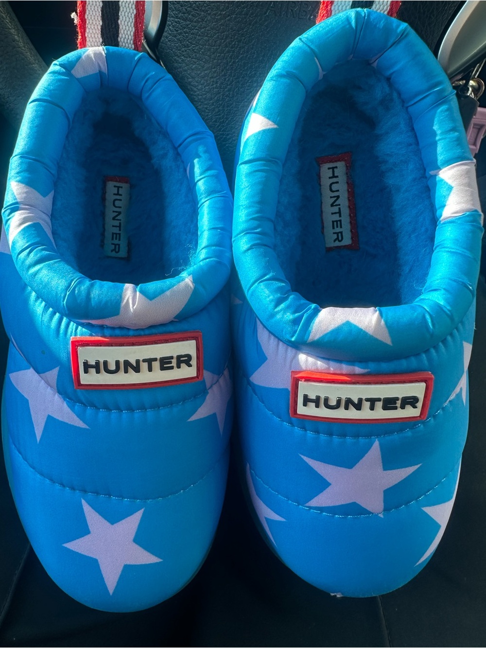 Hunter Kids Bright Blue Star Puffer Slippers